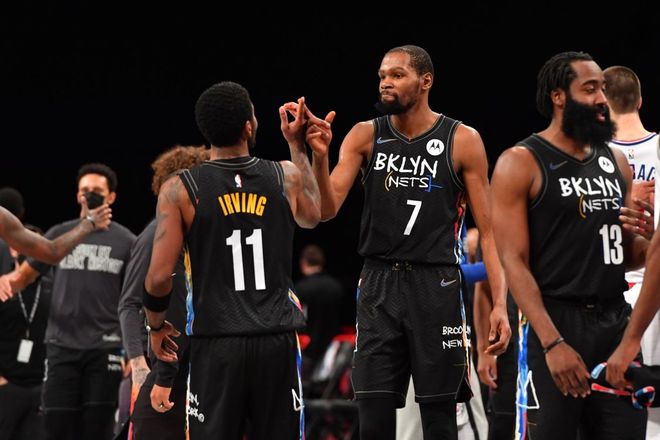 弗拉格年终大战首秀！空砍27分6板5助 19岁5天创历史第二年轻纪录（弗拉格年终大战迎处子秀：19岁5天成史上第二年轻 空砍27分6篮板5助仍难救主）