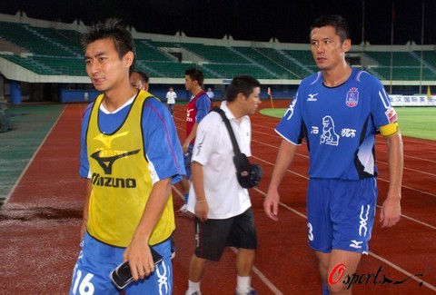 卡西利亚斯：皇马现在是联赛第一，不明白为什么要批评阿隆索（卡西利亚斯不解：皇马领跑联赛，为何还要批评阿隆索）