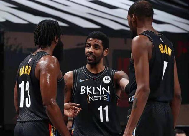 凯尔：阿德耶米被换下完全合理；他今天的行为不对，会被罚款（凯尔：阿德耶米被换下理所应当；他今日举动不当，将遭罚款）