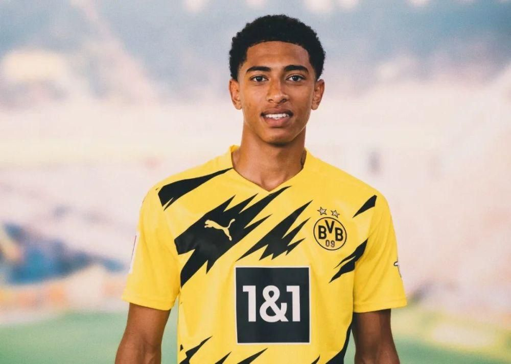 布伦森尼克斯生涯已45次砍下35+ 队史第3人 尤因93次甜瓜50次（布伦森在尼克斯已第45次砍下35+，位列队史第三，仅次于尤因（93次）与甜瓜（50次））