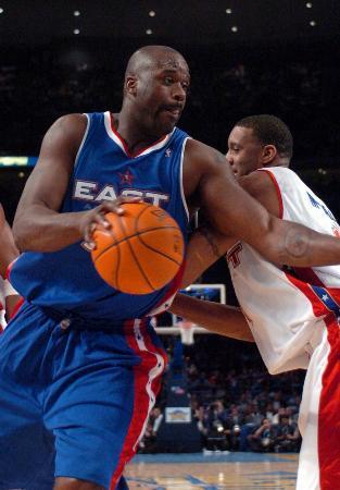 拜仁、巴萨有意，记者：阿斯拉尼想迈出下一步，不会长期留队（记者：阿斯拉尼渴望更进一步、难长期留队；拜仁与巴萨均有意）