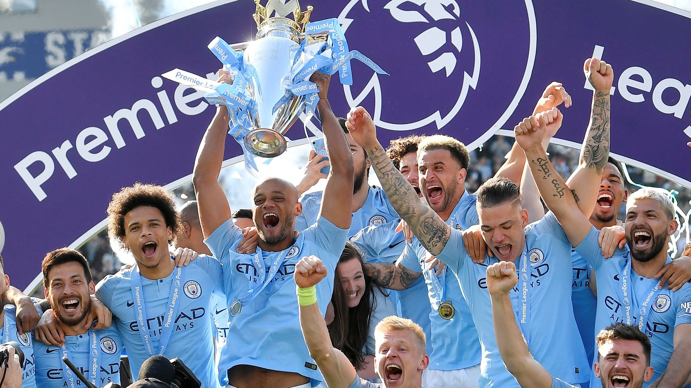 足球报：U系列联赛明年改制，U21和U19联赛合并踢周末赛制（足球报：明年U系列联赛重组，U21与U19合并改为周末赛）