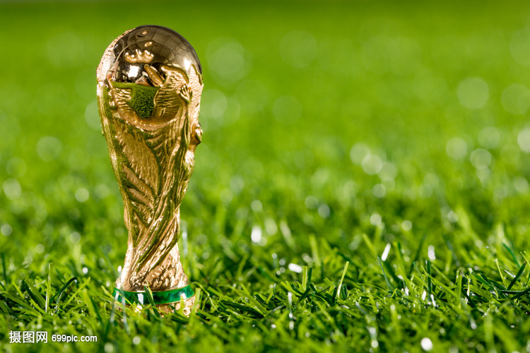 快船VS灰熊首发：莱昂纳德、哈登、邓恩、科林斯、祖巴茨（快船战灰熊首发公布：莱昂纳德、哈登、邓恩、科林斯、祖巴茨领衔）