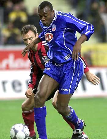 天津vs同曦前瞻：郭昊文PK林庭谦，天津能否取得赛季首胜？（CBA前瞻：天津迎战同曦，郭昊文对垒林庭谦，津门队能否迎来赛季首胜？）