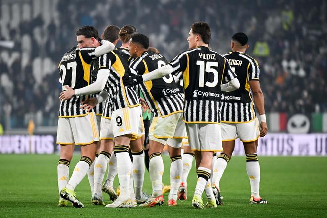 巴黎圣日耳曼内马尔帽子戏法（巴黎圣日耳曼内马尔上演帽子戏法）