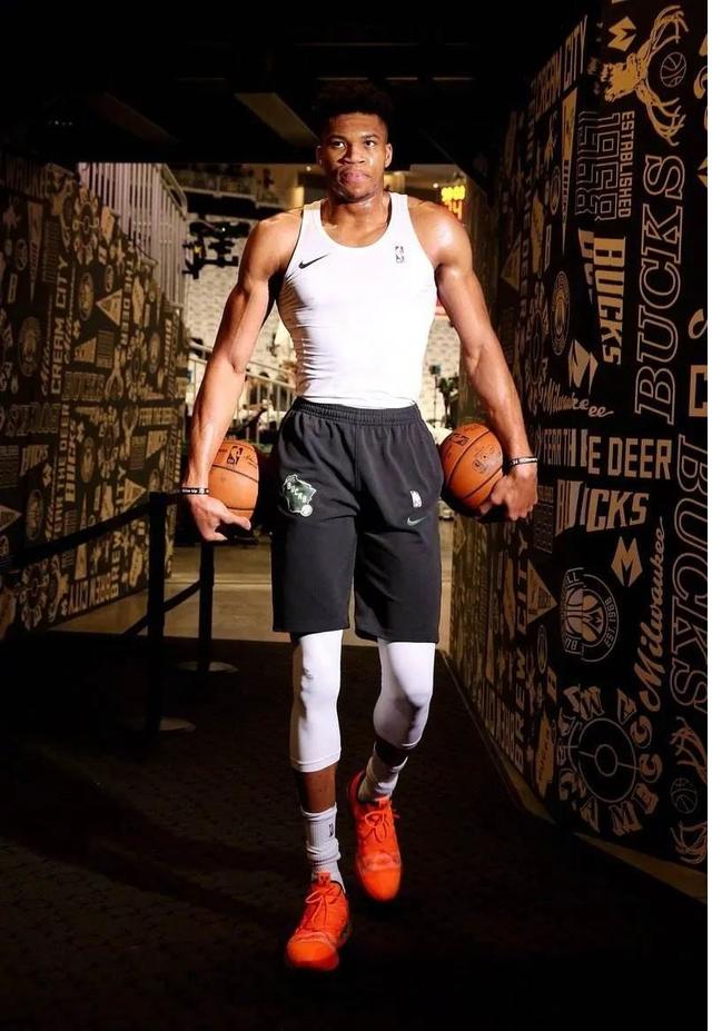 足协杯决赛明晚上演 国安将帅赛前信心十足（足协杯决赛明夜开战 国安上下赛前信心满满）