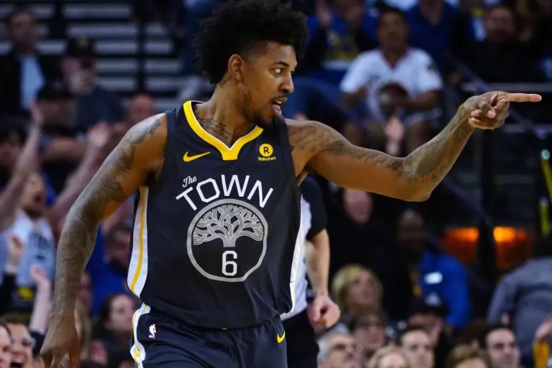 32岁前巴西国脚拉菲尼亚宣布退役，曾效力巴萨、巴黎、国米（32岁拉菲尼亚挂靴：前巴西国脚曾效力巴萨、巴黎、国米）