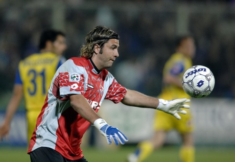 弗罗因德谈于帕续约：持乐观态度，此事不会无限期拖延下去（弗罗因德：看好于帕续约，进程不会无期限拖延）