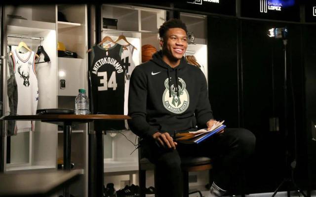 意甲战报：埃克勒卡姆制胜，乌迪内斯两球被吹仍1-0那不勒斯（意甲：埃克勒卡姆献制胜球，乌迪内斯两球被吹仍1-0击败那不勒斯）