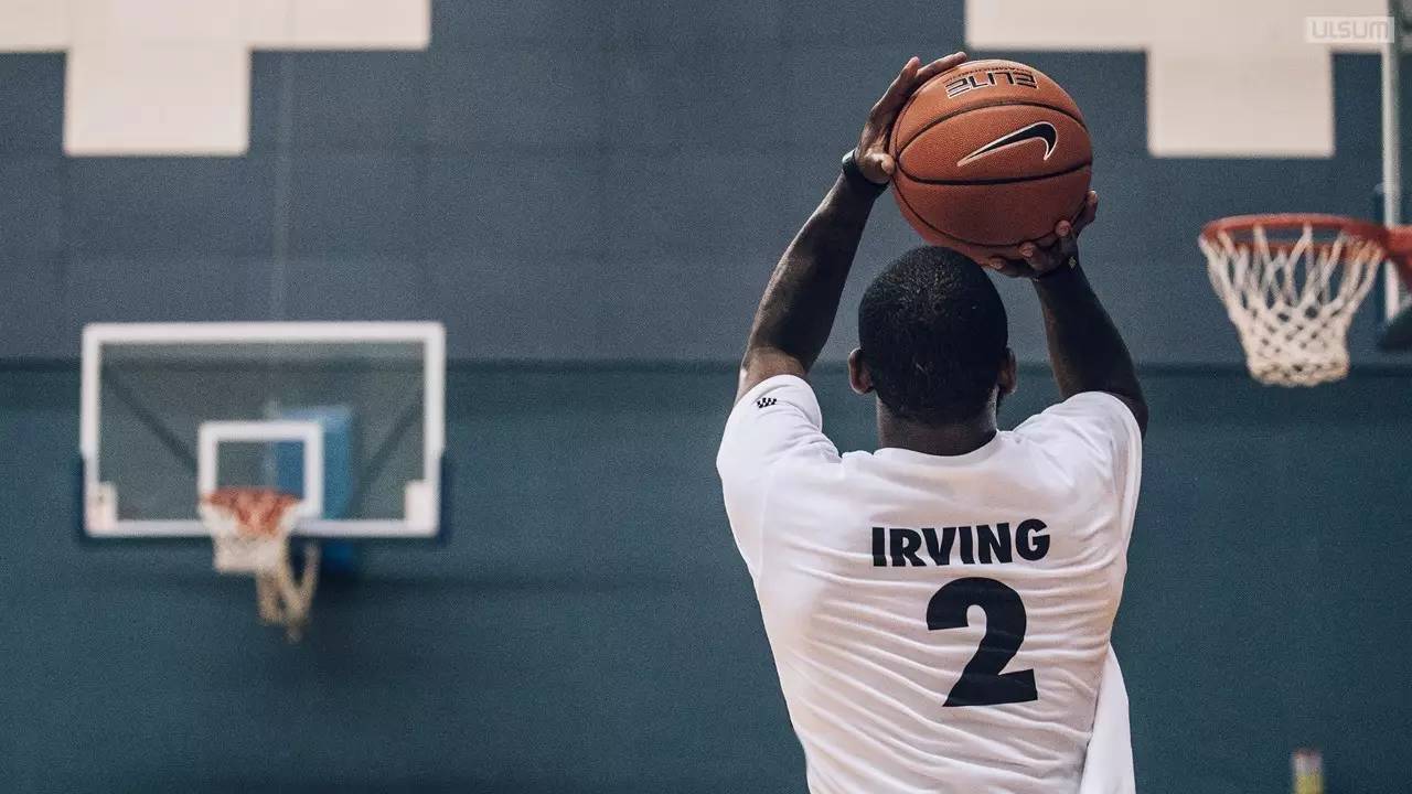 意媒：国米想引进一名即战力后卫，正关注利物浦的科纳特（意媒：国米欲引进即战力中卫，已将目光投向利物浦的科纳特）