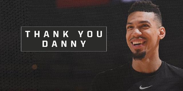 文章总结：曼城主场强势，桑德兰升班马表现稳定，曼城实力占优，但比赛难度大。（曼城主场占优、实力更强；桑德兰稳健，但这场并不轻松）