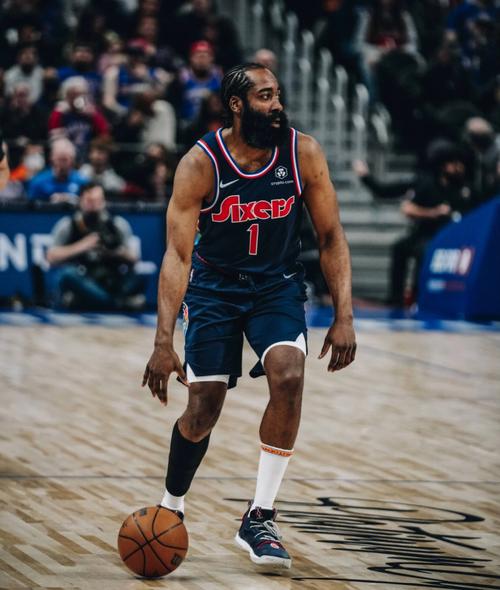 太疯了！费内巴切0-2落后3-2翻盘，瓦尔加斯MVP杀疯了（逆天一战！费内巴切0-2落后连扳三局3-2逆转，瓦尔加斯当选MVP火力全开）